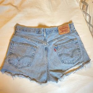 Vintage Levi’s 550 Relaxed Fit Jean Shorts